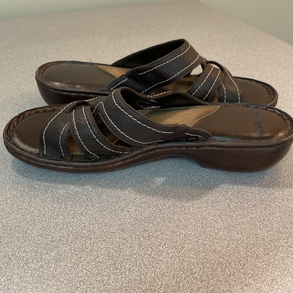 Dockers - women’s leather sandals. Size 6.5 - Picture 9 of 13
